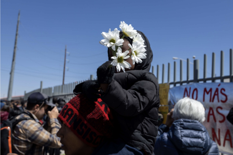 Masacre de migrantes en Ciudad Juárez tiene sus raíces en la vigilancia fronteriza entre Estados Unidos y México