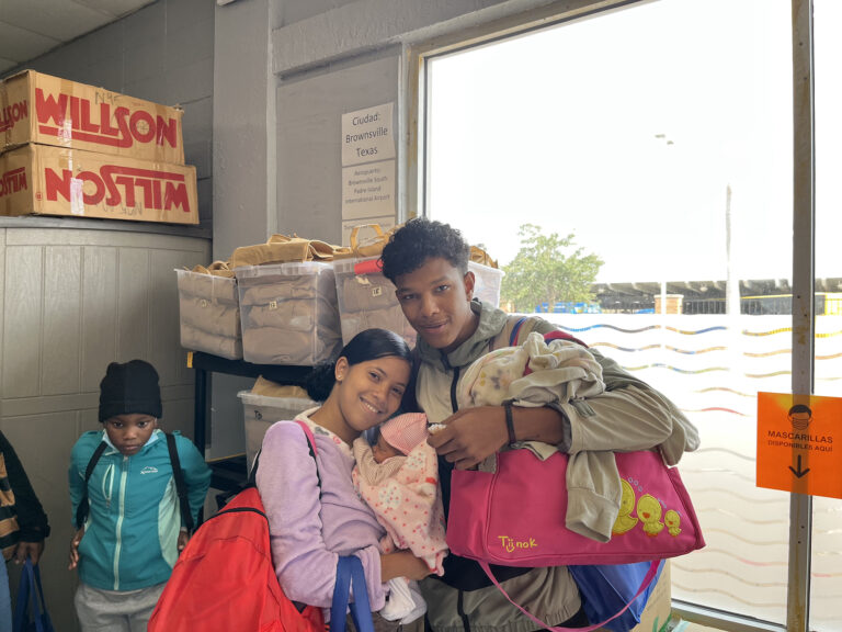 Volunteers at the Border Welcome Migrants and Refugees Volunteers at the Border Welcome Migrants and Refugees