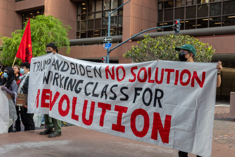 Day Laborers to Home Depot: Do the Right Thing!  Defend Workers, Employees and Customers