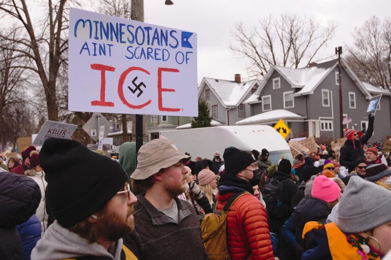 El desenlace del Servicio de Inmigración y Control de Aduanas (ICE) en Minneapolis: