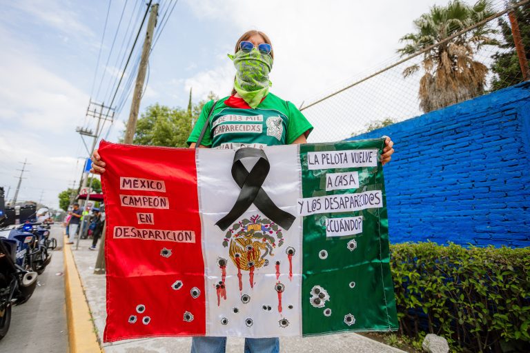La Copa del Mundo puso a México en el centro de atención, pero las familias de los desaparecidos exigen respuestas