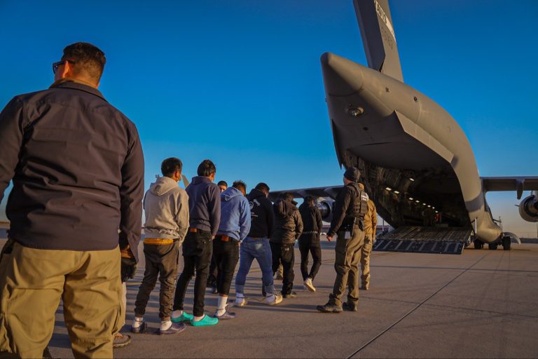 El hilo conductor: Hablemos de las deportaciones a terceros países.